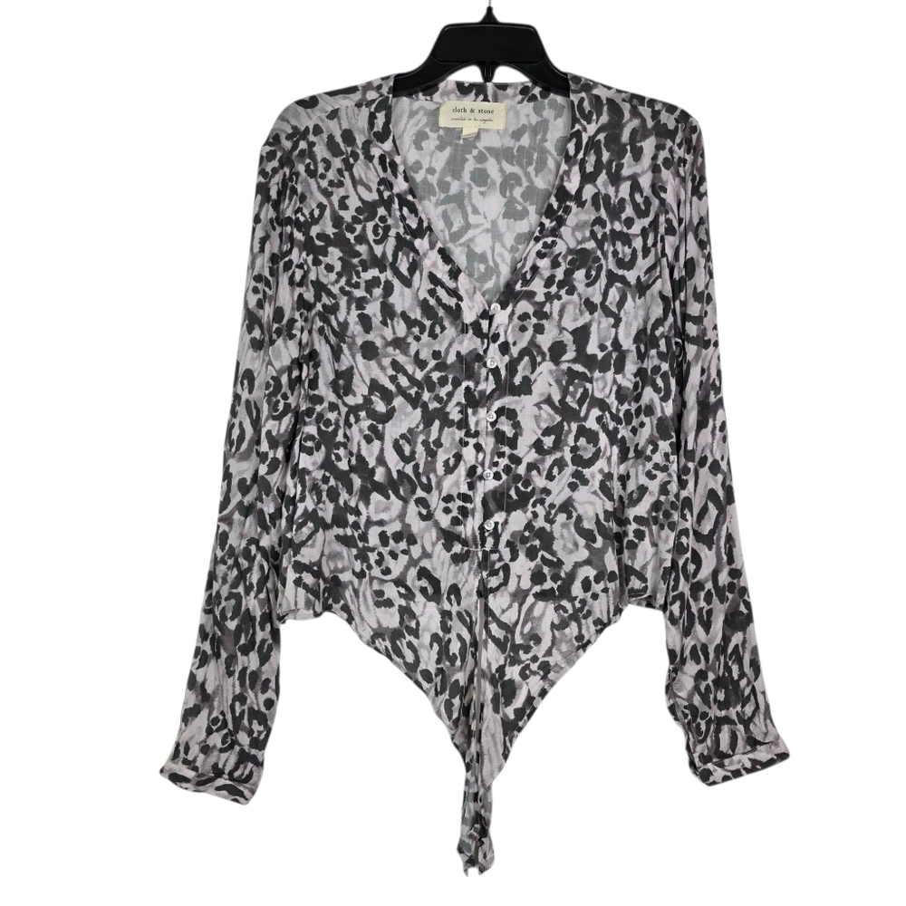 Cloth & Stone printed V neck button down long sleeves tie front Blouse